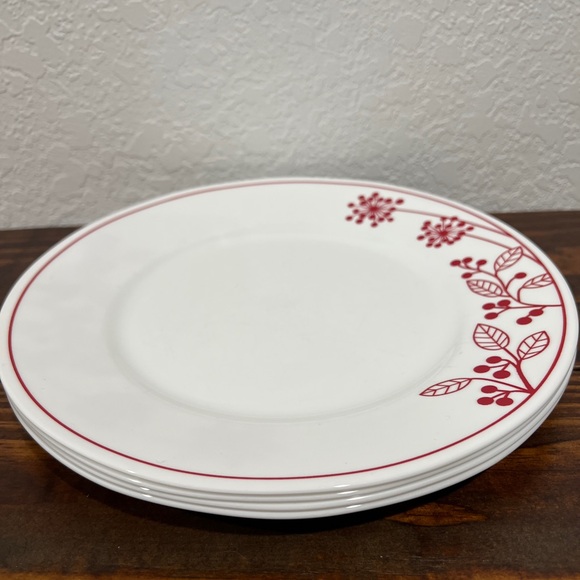 Corelle Berries and Leaves Vintage Retired dishes